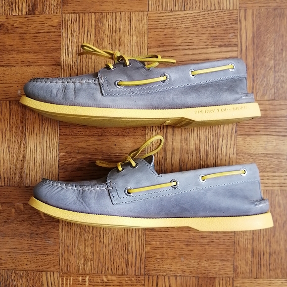 Sperry Topsider Boat Shoes 9US - Picture 3 of 11